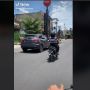 Pakai Helm dengan Posisi Tak Biasa, Bapak ini Berhasil Prank Warganet