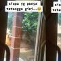 Tetangga Ketahuan Petik Buah Nangka, Aksi Pemilik Rumah Jadi Perdebatan