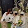 Keringat Pengantin Pria Dilap Wanita Lain, Ekspresi Mempelai Wanita dan Mertua Disorot