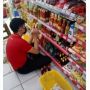 Dikacangi Pramuniaga Minimarket saat Tanya soal Keju, Endingnya Malah Bikin Haru