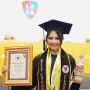 3 Potret Wisuda Prilly Latuconsina, Wao Lulusan Terbaik Loh