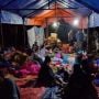 Pengungsi Banjir Lombok Bermalam di Tenda, Munasih : Saya Cuma Bawa Baju yang Saya Pakai