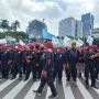 Ribuan Buruh Sudah Menyemut di Patung Kuda, Jalan Menuju Istana dan MK Ditutup Polisi