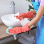 7 Kiat Membersihkan Kamar Mandi yang Kotor