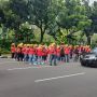 Peringati Hari HAM Internasional, Buruh Kembali Geruduk Kantor Anies