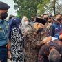 Siswi Balige Rame-rame Dapat Tanda Tangan Wapres Maruf Amin