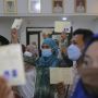 Penyerahan Buku Nikah Gratis Secara Massal di Bogor