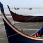 Perahu Pecah Dihantam Ombak, Tiga Nelayan Diselamatkan Kapal Malaysia