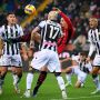 Gol Salto Ibrahimovic Selamatkan AC Milan dari Kekalahan