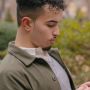 Bikin Pasangan Tak Nyaman, Catat 3 Tips Mengatasi Cemburu Berlebihan