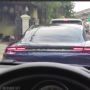 Viral Mobil Porsche Bertulis Sate Taycan 4 Senayan, Netizen Sebut Milik Pengusaha Jogja