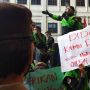 Driver Ojol Demo Kantor Gojek di Medan, Ini Tuntutannya