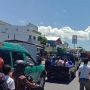 Warga Maumere Mengungsi ke Tempat Aman Menyusul Adanya Peringatan Dini Tsunami