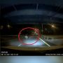 Bikin Merinding! Pemobil Dibikin Syok dengan Sosok Misterius Menyeberang di Malam Hari