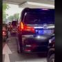 Mobil Pejabat RI 30 Jadi Sorotan Saat Melintas di Kemacetan, Publik Salut, Apa Sebab?