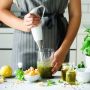 5 Fungsi Hand Blender, Praktis untuk Bikin Smoothies hingga Memotong Daging