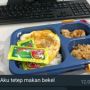 Pria Pilih Makan Bekal Buatan Istri di Acara Makan-Makan, Warganet: Semoga Suamiku Begini