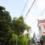 Ganggu Estetika Kota Bandung, Pemerintah Akhirnya Benahi Kabel Optik di Tiang Jalan