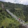 Pembangunan Jembatan Gantung di Lereng Gunung Merapi