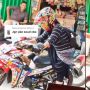 The Real Emak Racing, Perempuan Geber Motor Nyentrik Penuh Stiker Jadi Pusat Perhatian