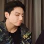 Perempuan Berhijab Bikin Video 'Bareng' Jungkook BTS, Warganet: Sungkem Suhu Ampun