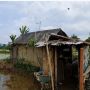 Kaya Raya, Punya Tanah Luas, Kakek Ini Pilih Hidup Sederhana di Rumah Gubuk Sawah