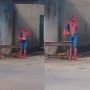 Viral Dagang Sate Pakai Kostum Spiderman, Warganet: Nyate at Home