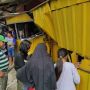 Mobil Tabrak Motor dan Lapak Minuman di Bontang, Korban Auto Diboyong ke Rumah Sakit