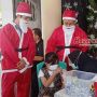 Dibujuk Santa Claus, Anak-anak di Ciamis Akhirnya Mau Disuntik Vaksin COVID-19