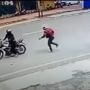 Satpam Bank Duel Dengan Perampok, Leher Kena Tusuk Badik