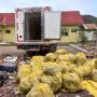 Sampah Medis Hingga Kondom di Dekat SLB Mataram Diangkut 7 Truk, Total 9,1 Ton