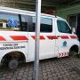 Keterlaluan! Ambulans Parkir di Puskesmas, Keempat Ban Digondol Maling