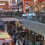 Libur Tahun Baru, Pengunjung Padati Food Court Mal Kota Kasablanka