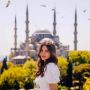 5 Pesona Cassandra Lee, Sempat Dikira Artis CA yang Ditangkap Polisi