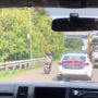 Viral Wanita Naik Motor Salah Masuk Tol, Warganet: Cewek Selalu Benar