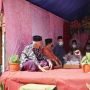 Viral! Aksi Nyentrik Warga Magelang Gelar Akad Nikah di Bak Truk, Alasannya Bikin Trenyuh