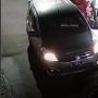 Viral Pengemudi Mobil Arogan di Pondok Aren Tangsel Tabrak Motor Lalu Keluar Tenteng Senpi