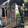 Terlihat Kecil dan Bertembok Seng, Isi Rumah Bikin Melongo: Dari Luar Sulit Dalamnya Elit
