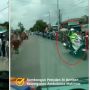 Detik-Detik Rombongan Presiden Jokowi Beri Akses Jalan Ambulans untuk Melintas, Salut!