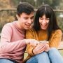 4 Keuntungan Memiliki Pasangan dengan Selera Humor Sama, Bikin Langgeng!