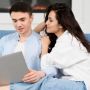 Perlu Tahu, Ini 7 Perilaku Romantis Pria Cuek saat Jatuh Cinta