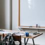 Tetiba Pukul Dan Cekik Murid Saat Main di Ruang Kelas, Guru SMP di Palembang Dipolisikan