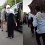Gubernur Jatim Khofifah Kunjungan, Payung Asistennya Bikin Salfok Warganet
