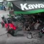 Viral Motor Ninja Jatuh Tepat di Depan Bengkel, Netizen: Service dengan Gaya