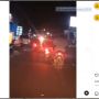 Meski Lambat, Cara Berkendara Pria ini Bikin Pengendara Lain Takut Mendahului