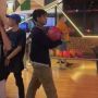 Main Bowling, Cowok Ini Terlalu Semangat Sampai Lempar Diri, Warganet Bengek Massal