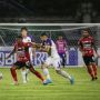 Dua Gol Telat ke Gawang Persita Bawa Bali United Geser Persib di Klasemen BRI Liga 1