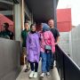 Tya Ariestya Makin Yakin Berhijab, Begini Reaksi Suami Lihat Penampilan Barunya di Rumah