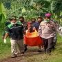 Ijad dan Yadi Temukan Ini di Sungai, Warga Kampung Naga Geger