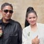 Jadi Tersangka atas Laporan Haji Faisal, Tiara Marleen Mesem-Mesem Disawer Fuji dan Thariq Halilintar